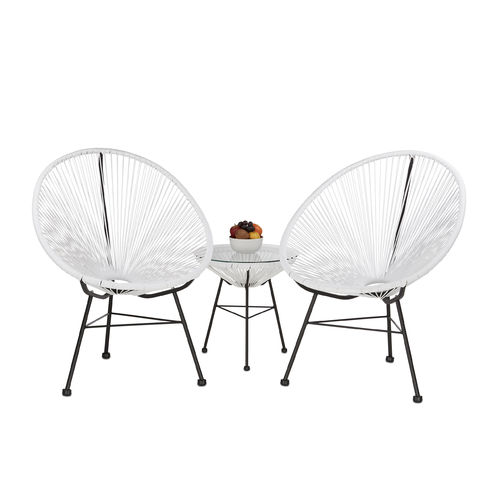 2 fauteuils de jardin design et rétro blancs